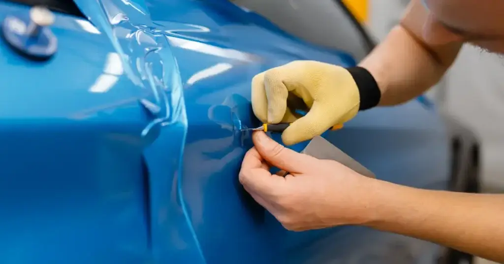 Vehicle-wrapping-Dynamax-Wraps