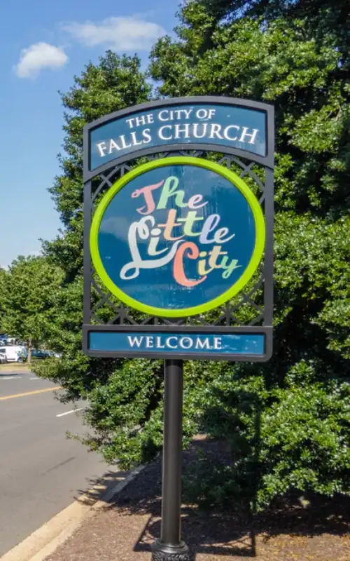 Falls Church, VA Welcome Board | Dynamax Wraps